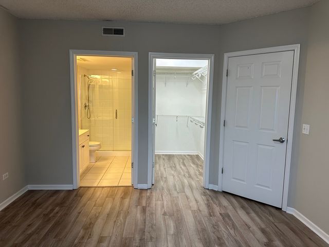 750 Pearson Street 208, Des Plaines, IL 60016