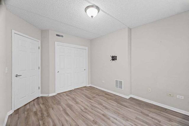 750 Pearson Street 208, Des Plaines, IL 60016