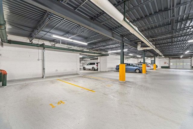 750 Pearson Street 208, Des Plaines, IL 60016