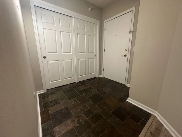 750 Pearson Street 208, Des Plaines, IL 60016