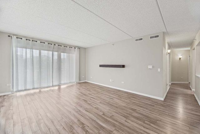 750 Pearson Street 208, Des Plaines, IL 60016