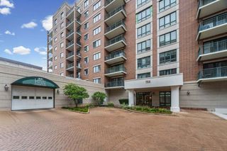750 Pearson Street 208, Des Plaines, IL 60016