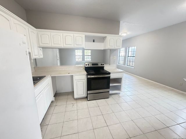 260 Ray Ave, San Antonio, TX 78204