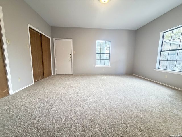 260 Ray Ave, San Antonio, TX 78204
