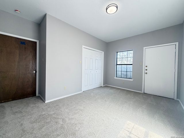 260 Ray Ave, San Antonio, TX 78204