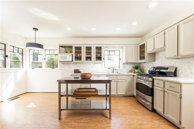 2653 Sharondale NE Circle, Atlanta, GA 30305