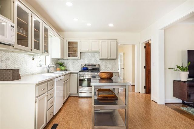 2653 Sharondale NE Circle, Atlanta, GA 30305