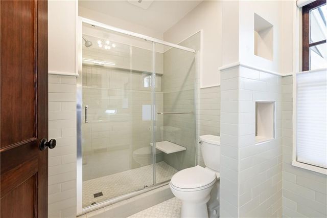 2653 Sharondale NE Circle, Atlanta, GA 30305