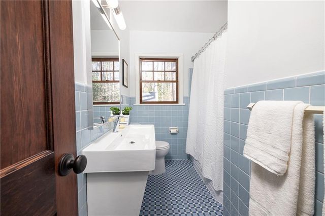 2653 Sharondale NE Circle, Atlanta, GA 30305