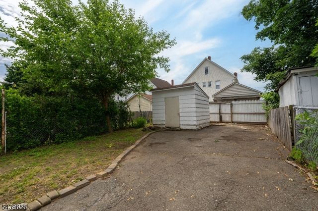 110 Berry St, Dover Town, NJ 07801
