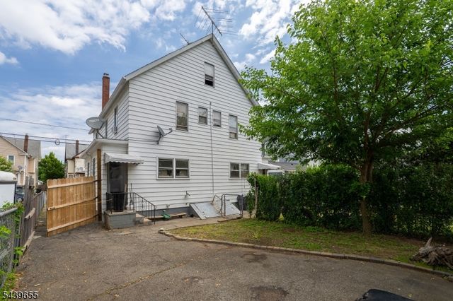 110 Berry St, Dover Town, NJ 07801