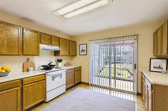 12532 La Paz LN, Del Valle, TX 78617