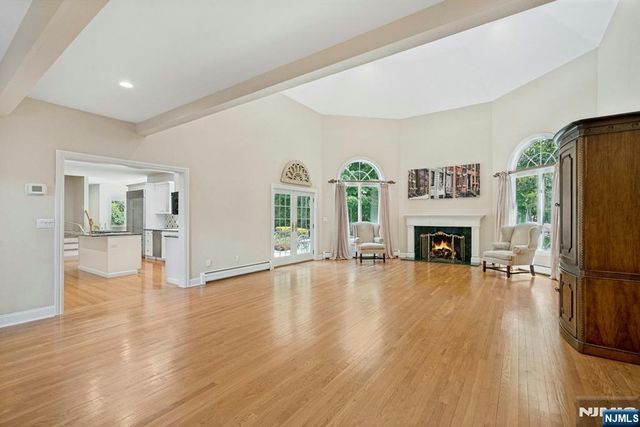 309 Skyridge Road, Franklin Lakes, NJ 07417
