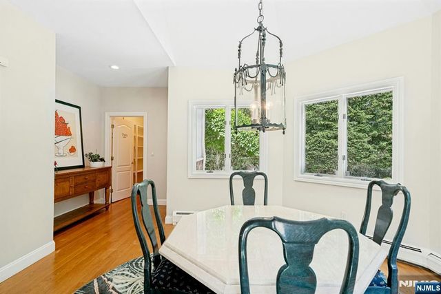 309 Skyridge Road, Franklin Lakes, NJ 07417