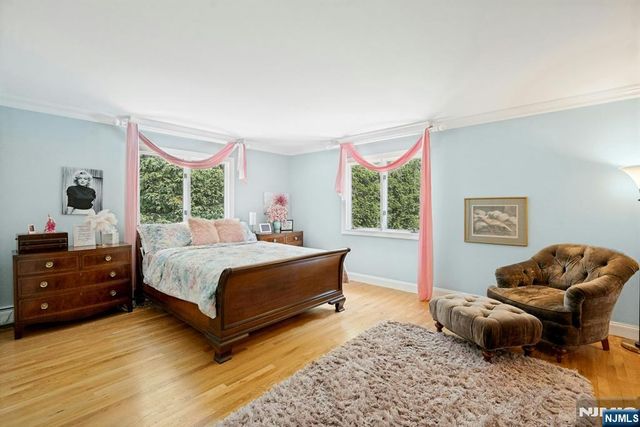 309 Skyridge Road, Franklin Lakes, NJ 07417