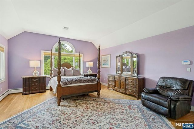 309 Skyridge Road, Franklin Lakes, NJ 07417