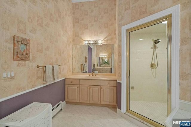 309 Skyridge Road, Franklin Lakes, NJ 07417