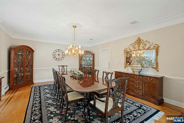 309 Skyridge Road, Franklin Lakes, NJ 07417