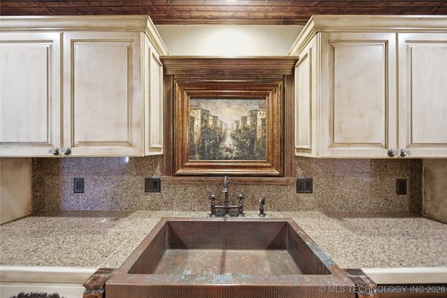 7675 S 260th East Avenue, Broken Arrow, OK 74014