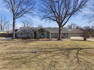 7675 S 260th East Avenue, Broken Arrow, OK 74014