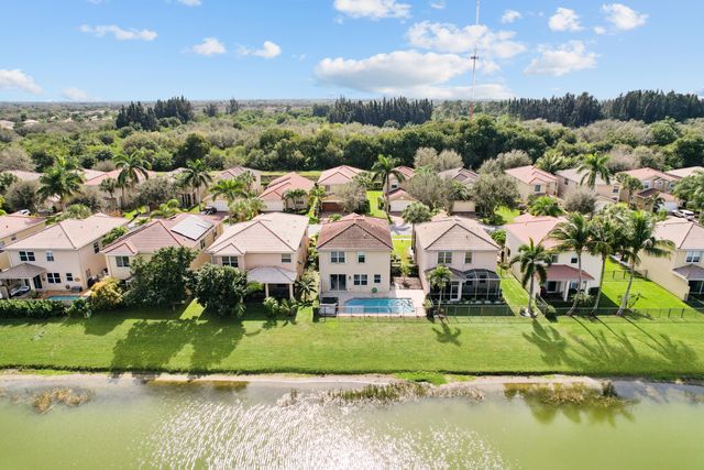 7865 Jewelwood Drive, Boynton Beach, FL 33437