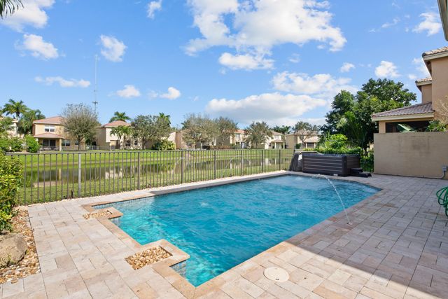 7865 Jewelwood Drive, Boynton Beach, FL 33437