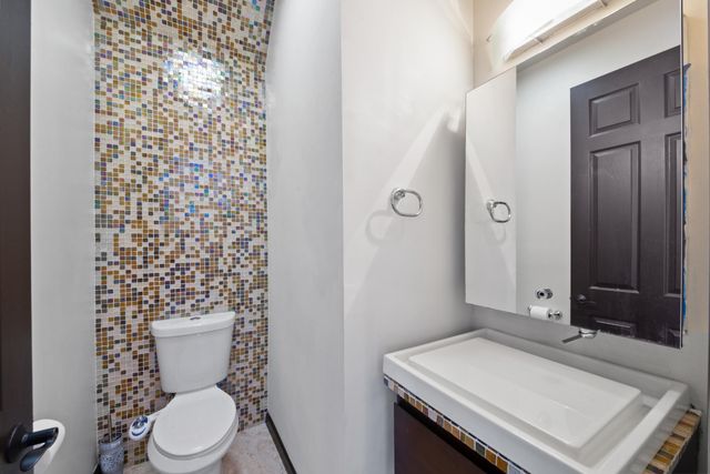 7865 Jewelwood Drive, Boynton Beach, FL 33437