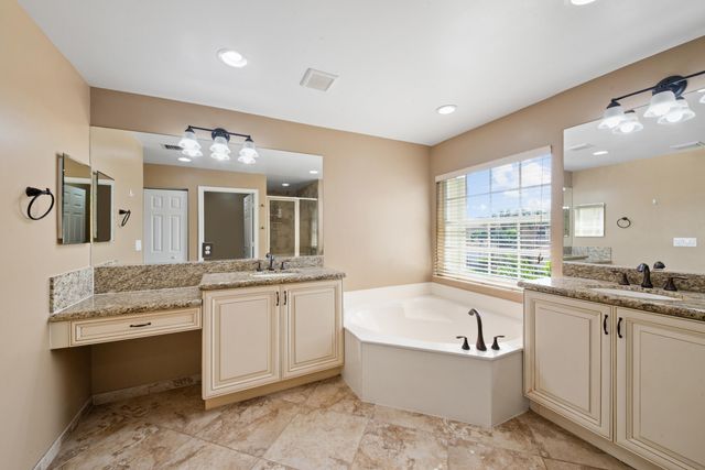 7865 Jewelwood Drive, Boynton Beach, FL 33437