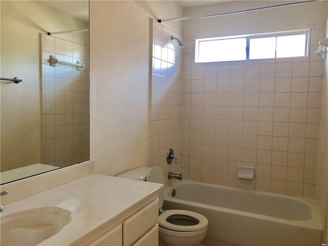 11712 Pheasant Creek Drive, Fort Worth, TX 76244