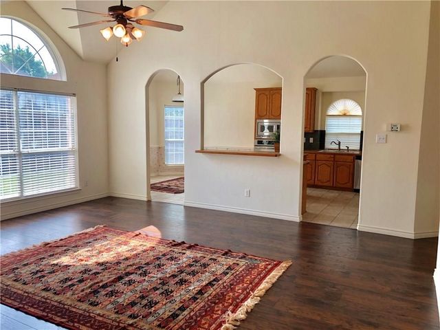 11712 Pheasant Creek Drive, Fort Worth, TX 76244