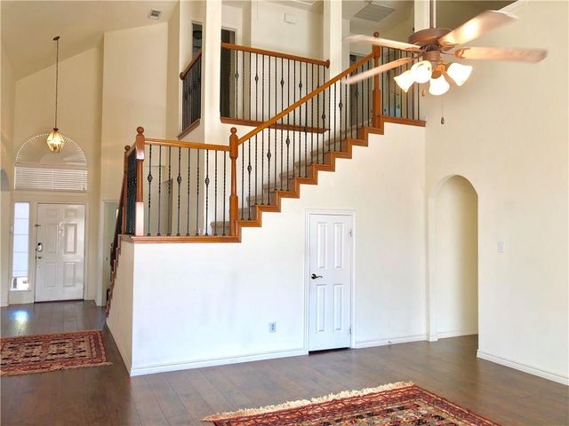 11712 Pheasant Creek Drive, Fort Worth, TX 76244