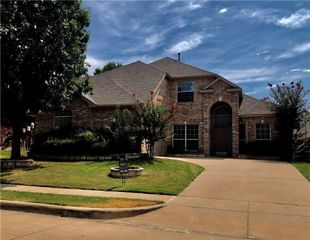 11712 Pheasant Creek Drive, Fort Worth, TX 76244