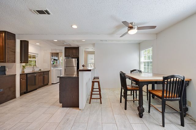 13905 Debbie Lane, Quinlan, TX 75474