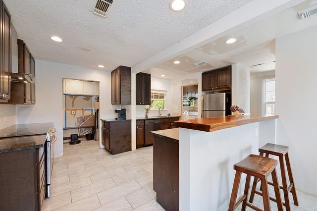 13905 Debbie Lane, Quinlan, TX 75474