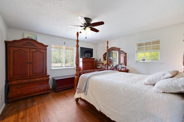 13905 Debbie Lane, Quinlan, TX 75474
