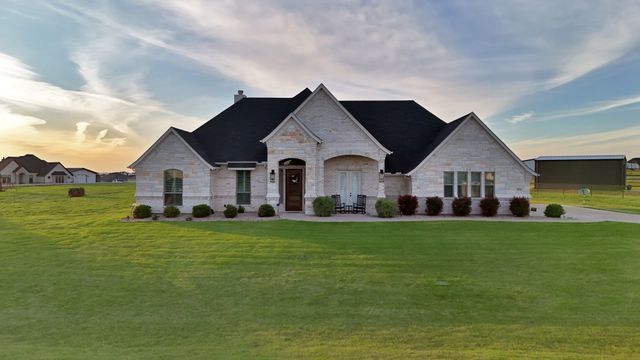 3076 Infinity Drive, Weatherford, TX 76087