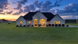 3076 Infinity Drive, Weatherford, TX 76087