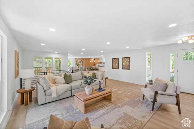 2096 E LINDEN CIR, Holladay, UT 84121