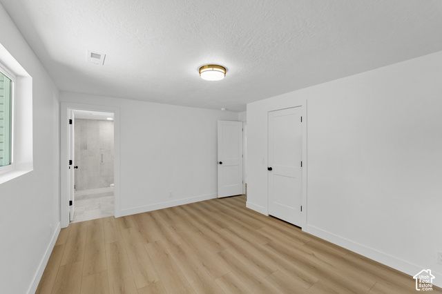 2096 E LINDEN CIR, Holladay, UT 84121