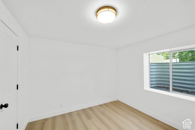 2096 E LINDEN CIR, Holladay, UT 84121