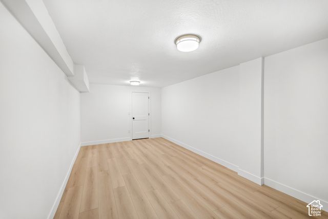 2096 E LINDEN CIR, Holladay, UT 84121