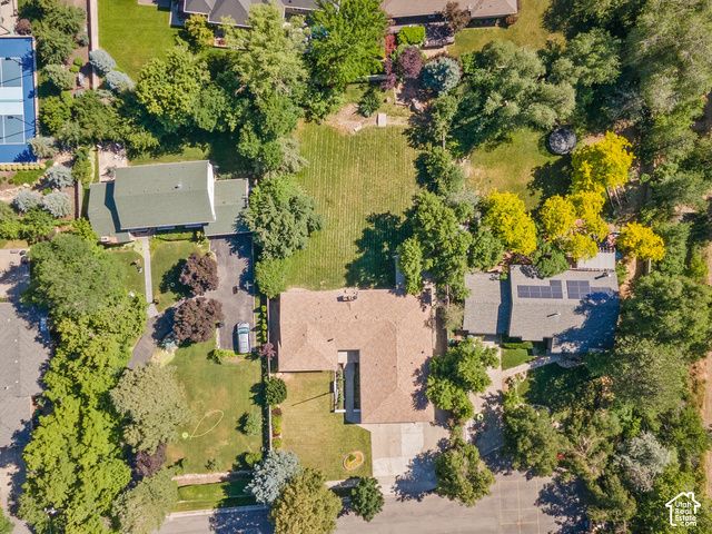 2096 E LINDEN CIR, Holladay, UT 84121