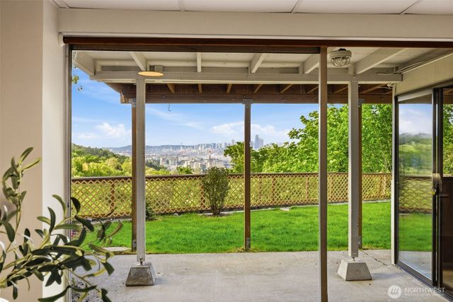 622 SW Othello Street, Seattle, WA 98106