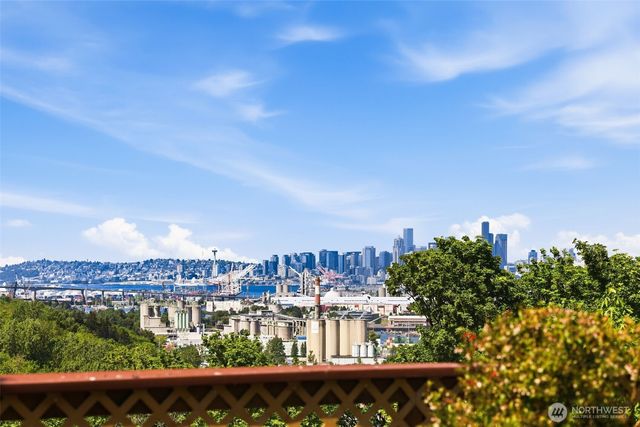 622 SW Othello Street, Seattle, WA 98106