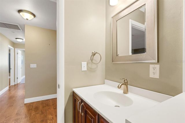 1601 W DORCHESTER DRIVE, Palm Harbor, FL 34684