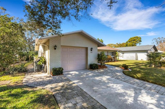 1601 W DORCHESTER DRIVE, Palm Harbor, FL 34684