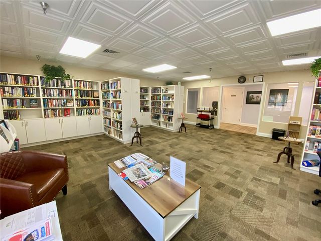 1601 W DORCHESTER DRIVE, Palm Harbor, FL 34684