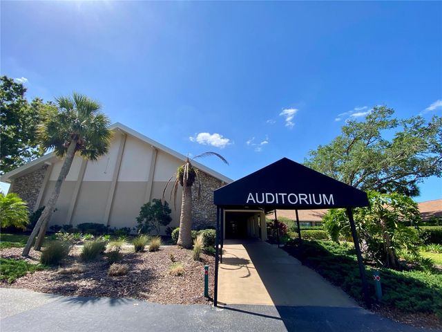 1601 W DORCHESTER DRIVE, Palm Harbor, FL 34684