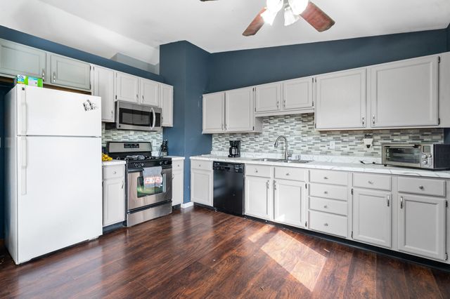 4092 Westover Drive, Crown Point, IN 46307