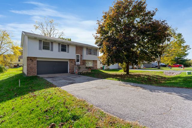 4092 Westover Drive, Crown Point, IN 46307